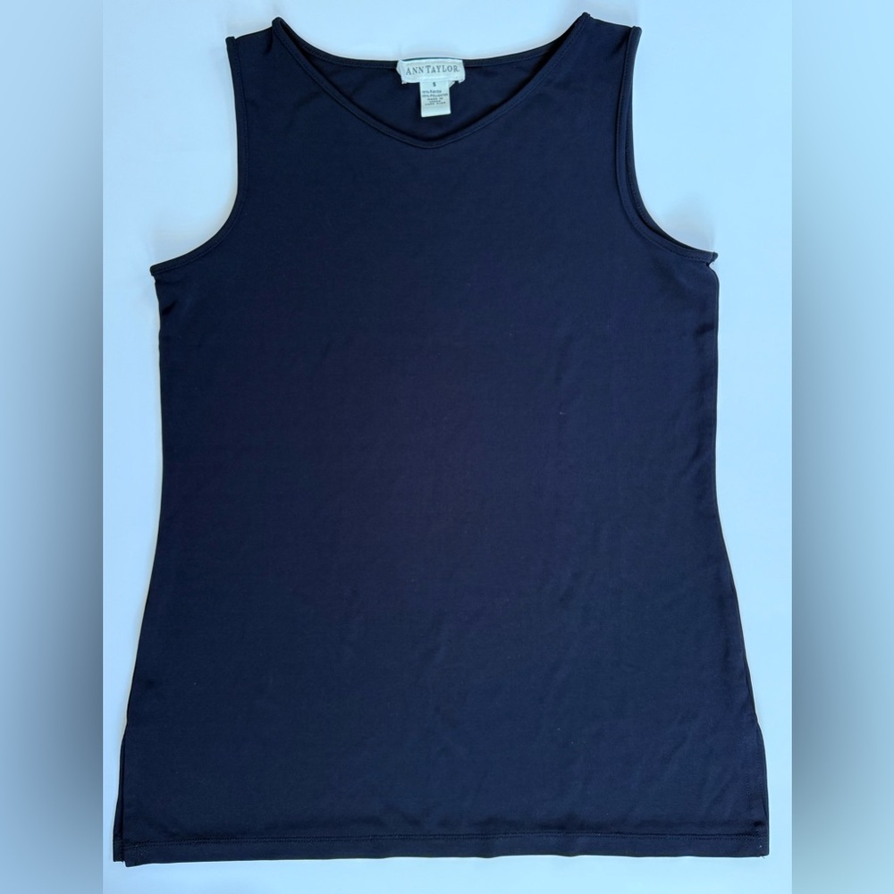 Ann Taylor Blue Sleeveless Top size S 70% Rayon 30% polyester